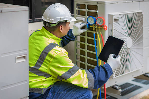 Professional Hvac technician working in Beltsville, MD